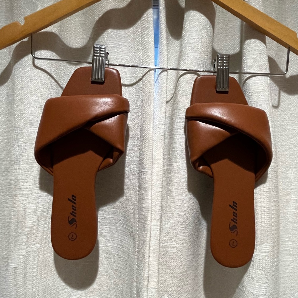 SHEIN Chocolate Brown Sandals